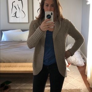 Vince wool/cashmere cable knit sweater size S